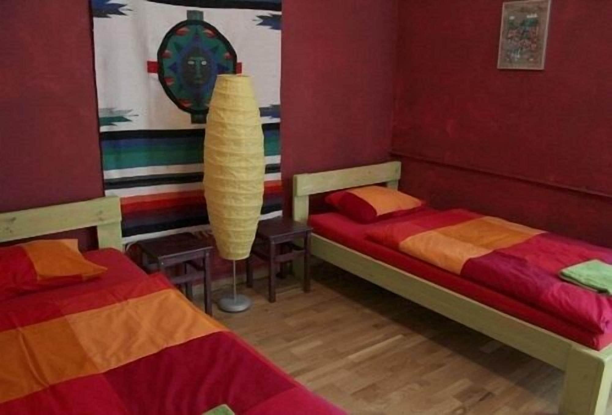 El Hostel Варшава Экстерьер фото
