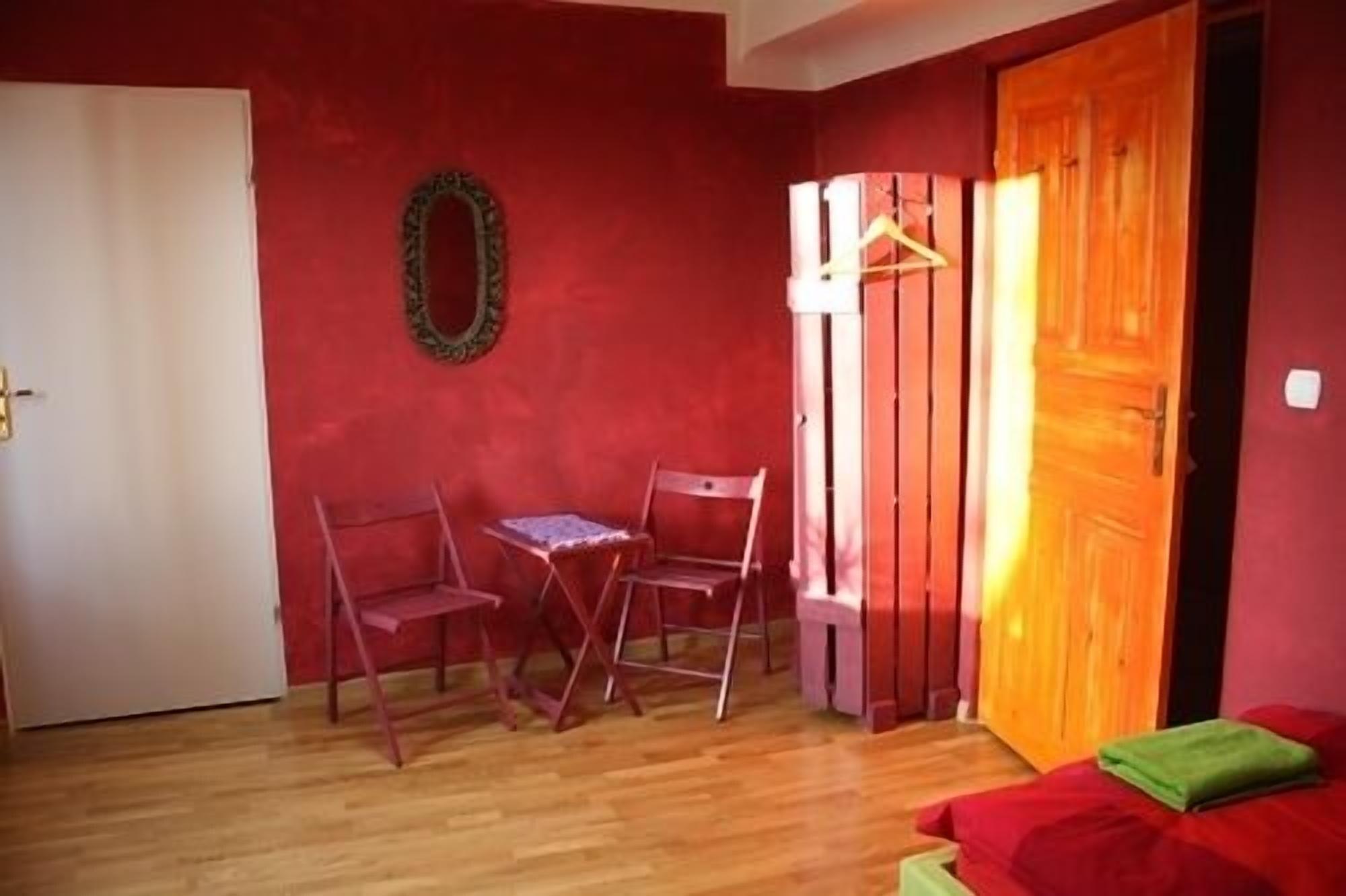 El Hostel Варшава Экстерьер фото