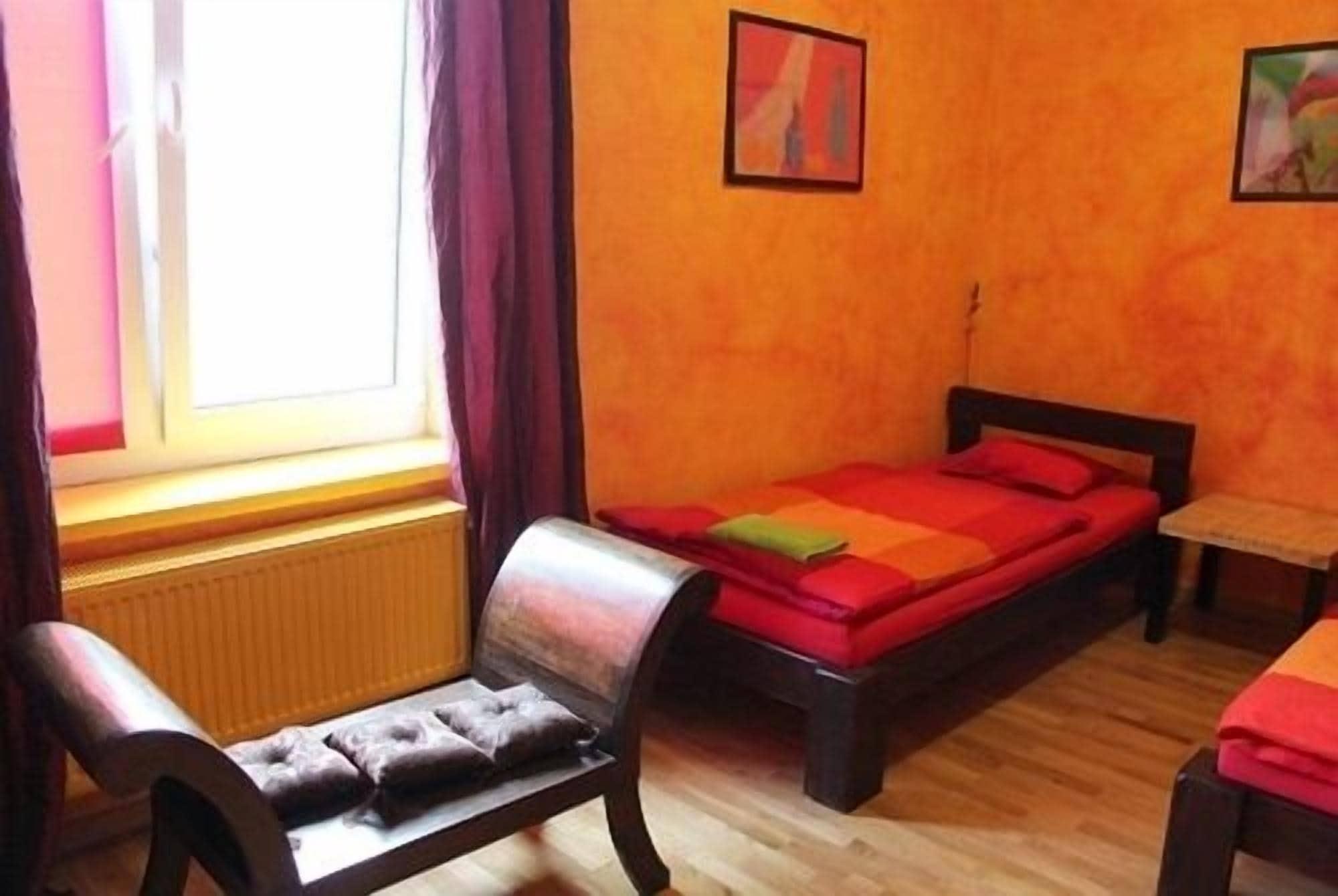 El Hostel Варшава Экстерьер фото