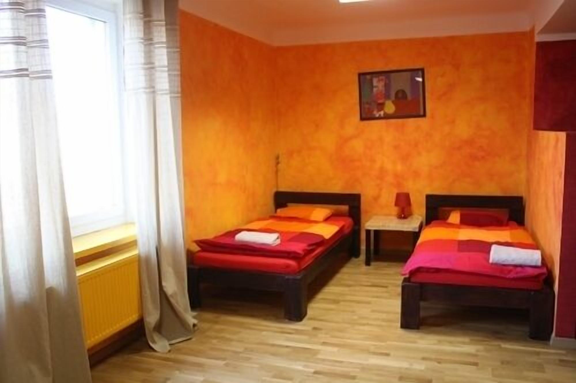 El Hostel Варшава Экстерьер фото
