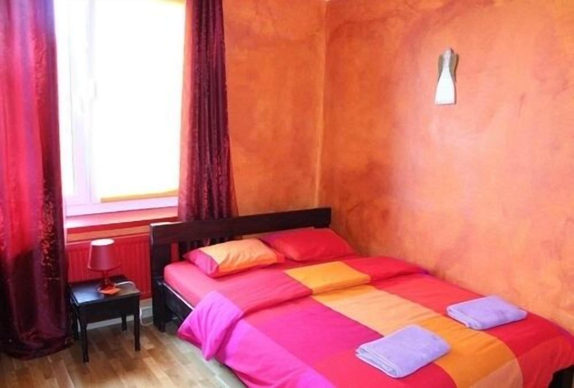 El Hostel Варшава Экстерьер фото