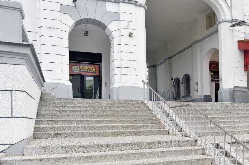 El Hostel Варшава Экстерьер фото